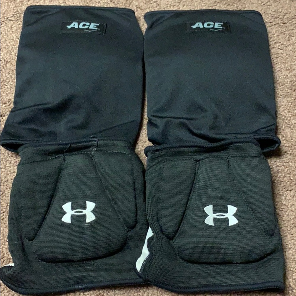 Knee Pass and Elbow Pads Ace Under Armor
